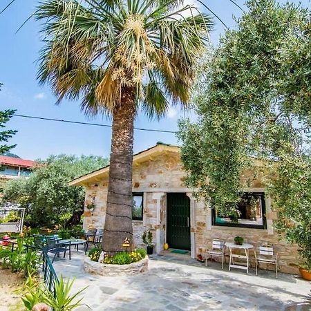 Kastro Stone House Villa สกาลา โปเตมิอัส ภายนอก รูปภาพ
