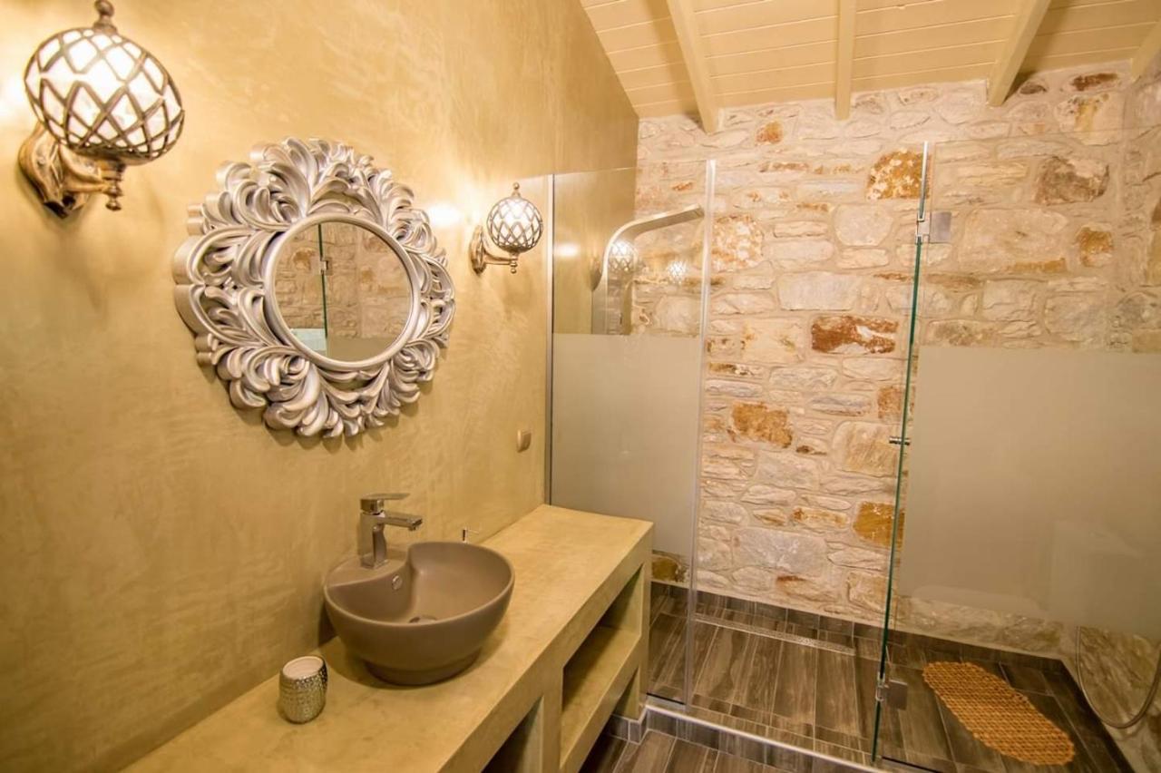 Kastro Stone House Villa สกาลา โปเตมิอัส ภายนอก รูปภาพ
