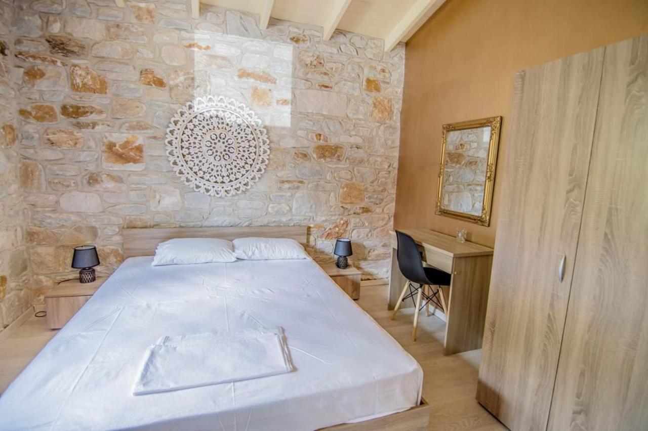 Kastro Stone House Villa สกาลา โปเตมิอัส ภายนอก รูปภาพ