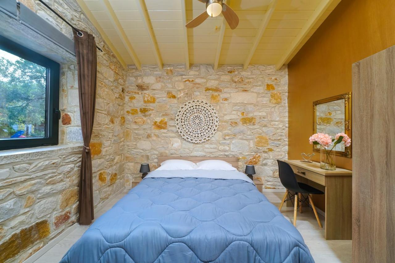 Kastro Stone House Villa สกาลา โปเตมิอัส ภายนอก รูปภาพ